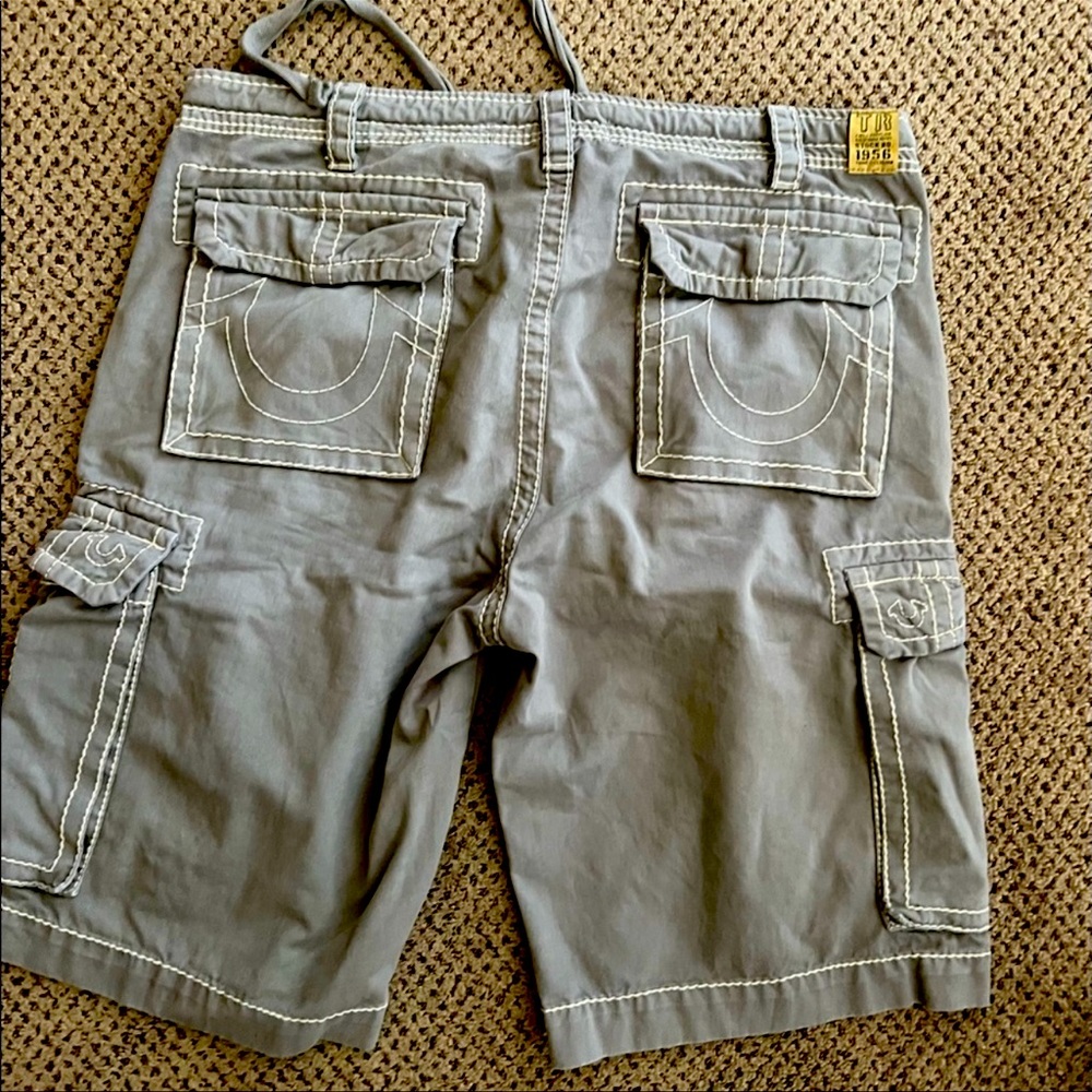 True religion cargo short